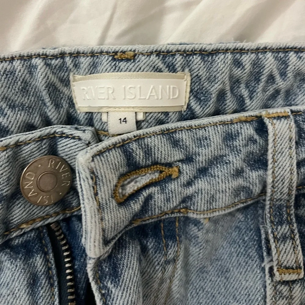 High Rise Dad Jean with Slit - Picture 3 of 4